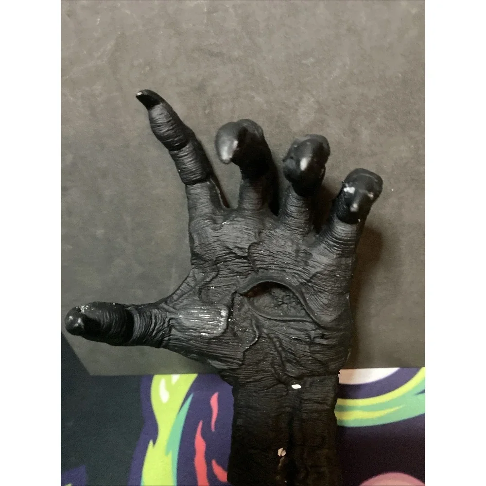 N/A spooky hand